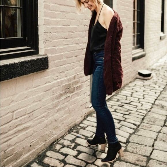 M. Gemi The Finezza Black Leather Ankle Boots - Picture 3 of 13